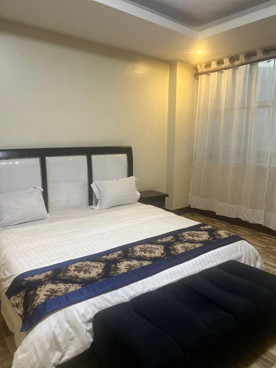 Royal Hotel Apartments カンパラ エクステリア 写真
